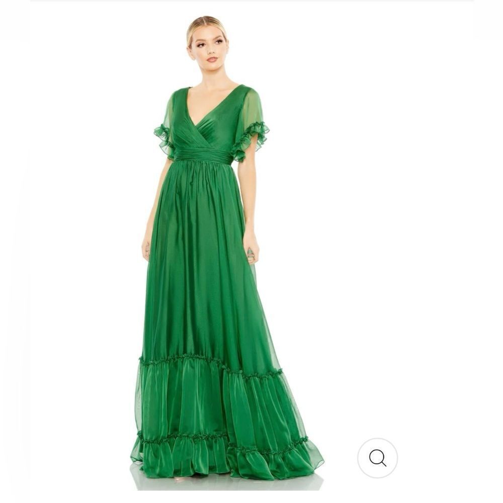 NEW Mac Duggal ruffle trimmed sleeve wrap over flowy emerald gown size 8